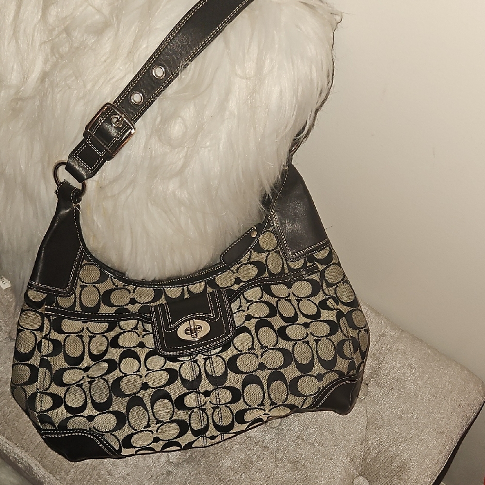 Coach Black and Cream Signature Shoulder Bag